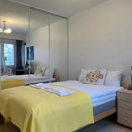 Private Sauna & Free Parking Spacious 1br Near Airport No Elevator *