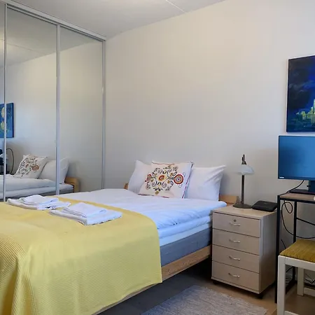Apartment Private Sauna & Free Parking Spacious 1br Near Airport No Elevator
