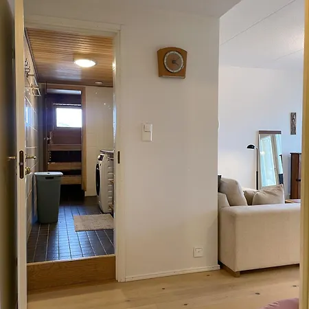Apartment Private Sauna & Free Parking Spacious 1br Near Airport No Elevator